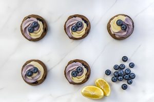 lemon & blueberry cupcake