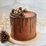 Triple_chocolate cake decoration