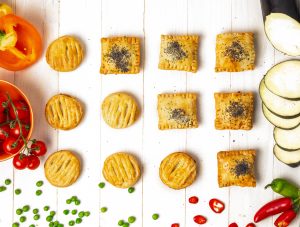 mini savoury pasty – box of 30
