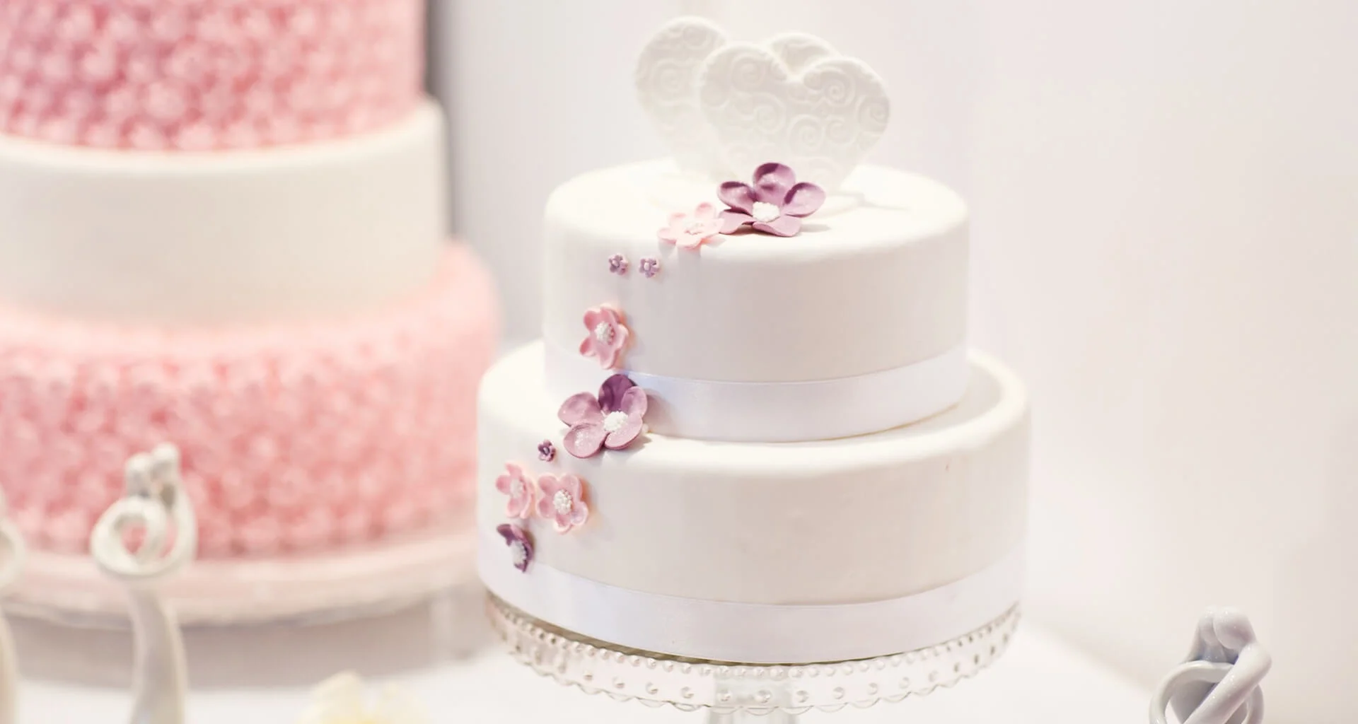 cake delivery in staines