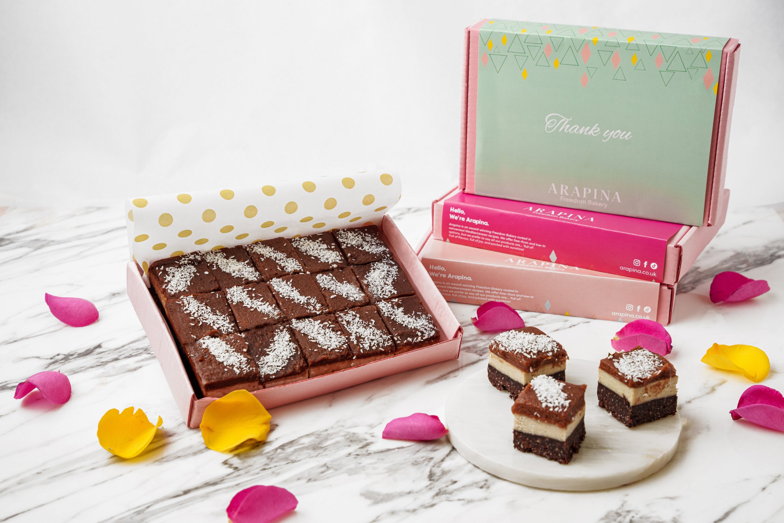 raw chocolate brownie box arapina