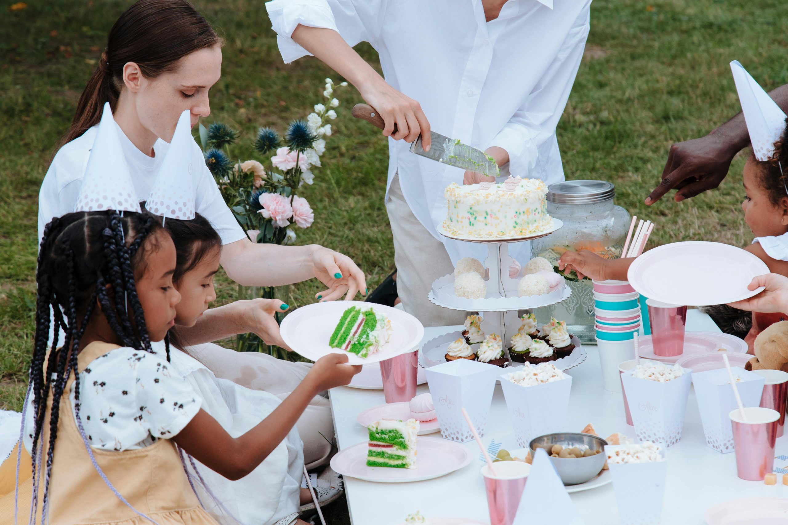 Healthy little treats kids love: bite-size, mess-free & fun to eat