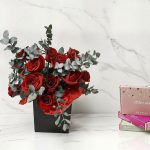 Arapina flowers red roses