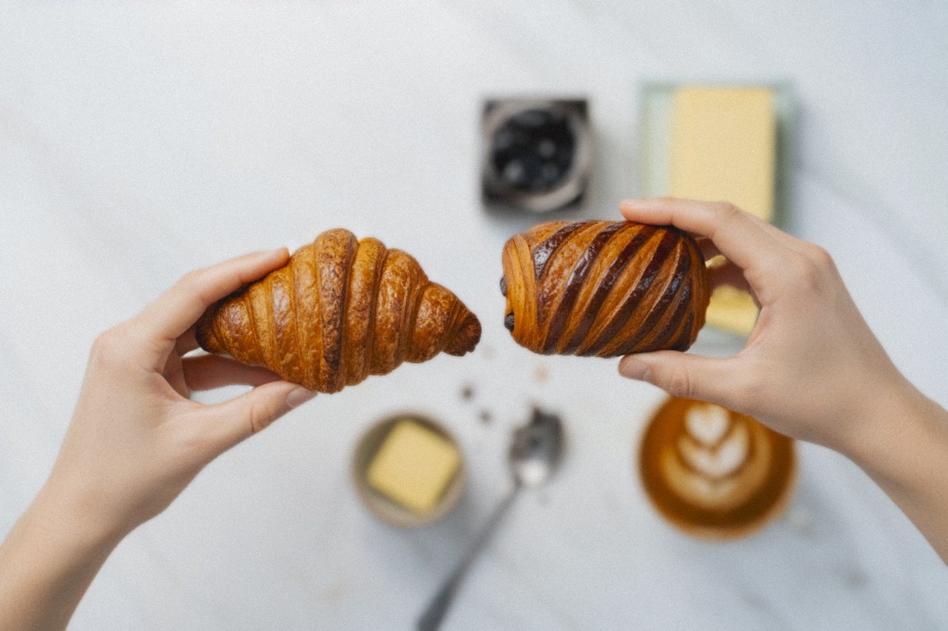 Croissant vs. pain au chocolat