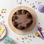 Sugarless chocolate cake