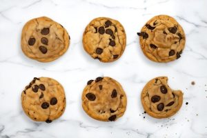 salted chocolate cookie – box of 4