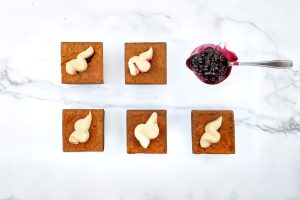 lemon & blueberry cube